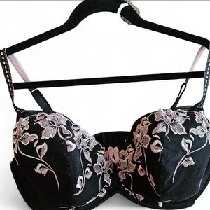 Cacique Bra 42DDD Lightly Lined Black Pink Embroidered Floral Underwire 42F
